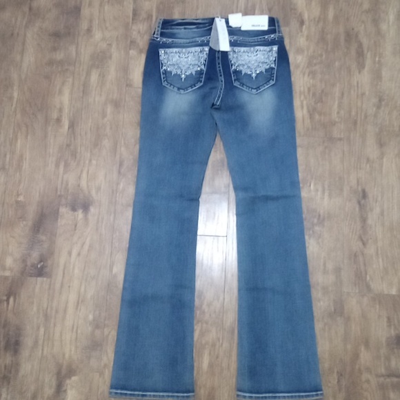 Grace in LA Women's 27 Boot Cut Embroidered Rhinestones NWT - Picture 3 of 5